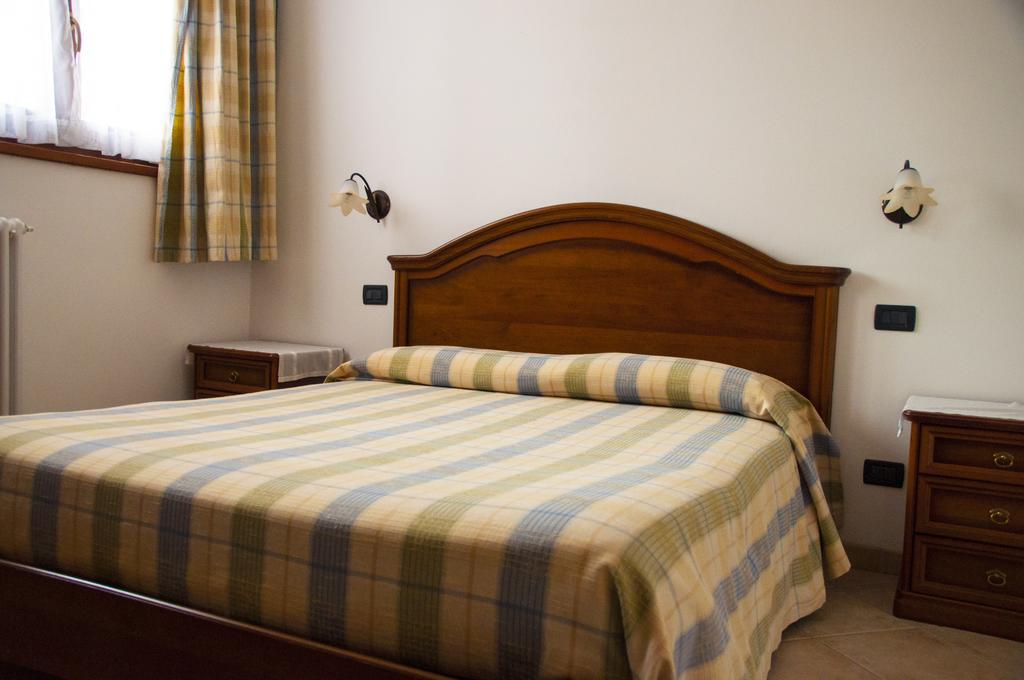 Agriturismo Ai Tre Fienili Ponti sul Mincio Værelse billede